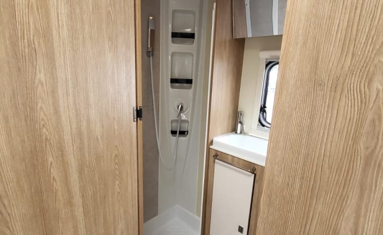 Dric – recent and spacious motorhome ideal for families