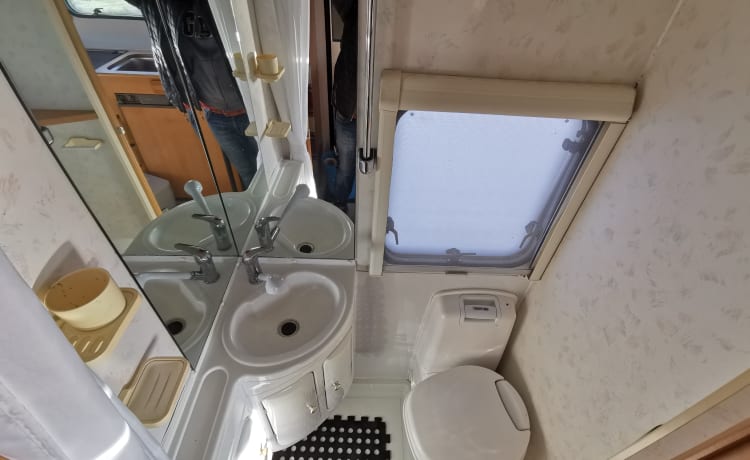 COMPIE – 4 berth Compass Avantgarde 400 Lux