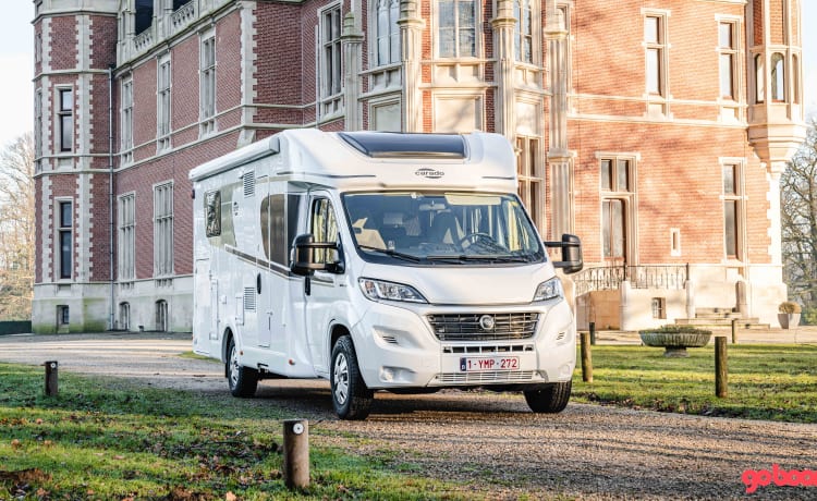 Mobil-home de luxe semi-intégré à partir de 2020