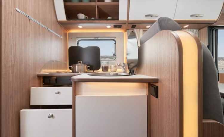 002 – New comfortable Camper-Van from 2022 - Carado CV600 Special edition 15!