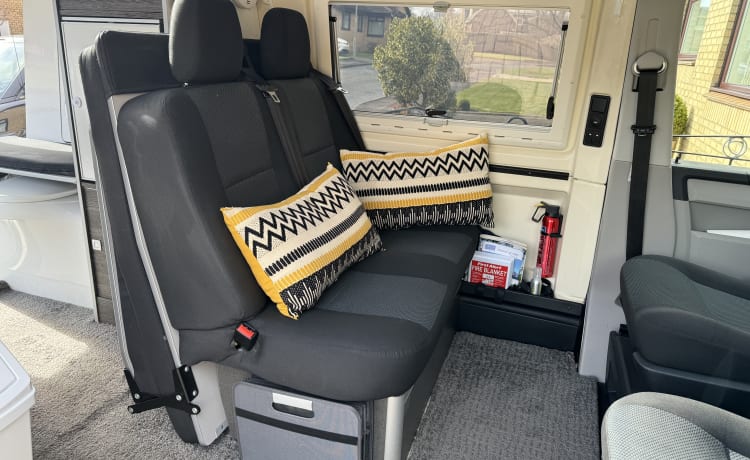 Smudger – 3 berth Westfalia campervan from 2017