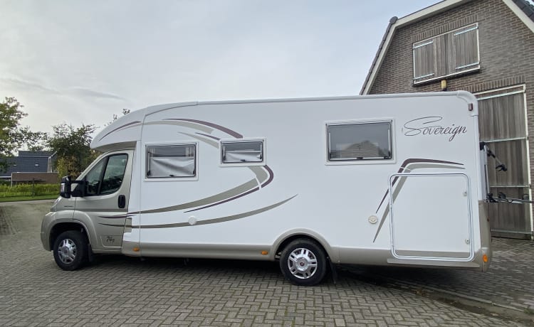 Sovereign 74G – prachtige luxe camper voor 4 personen