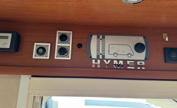 4p Hymer intégré à partir de 2013