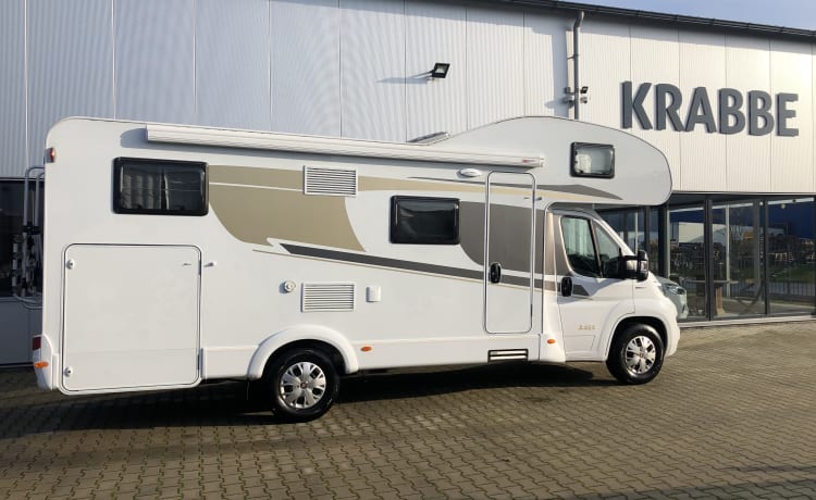 Elvis – Carado camper met veel ruimte voor 6 personen 