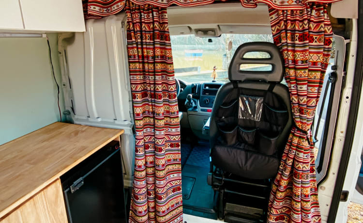 Camping-car de bricolage confortable et compact - Surf - Aventure - Extérieur