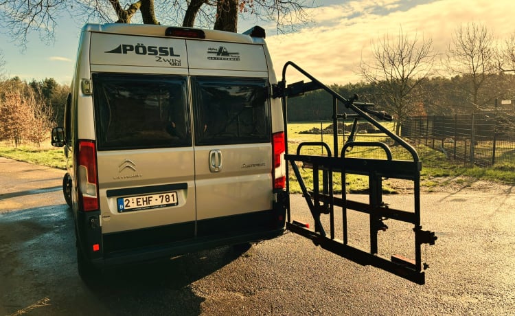 Ohmybuscamper! – Bellissimo camper bus Pössl con portabiciclette per biciclette elettriche