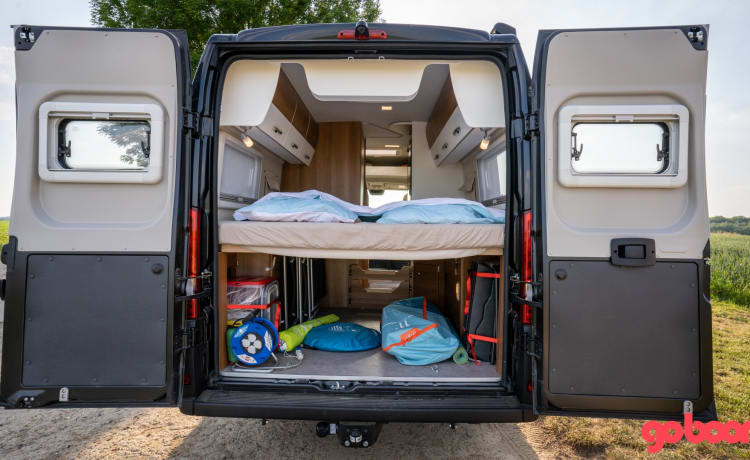 The Black Pearl – Campervan "VANTourer 630L"