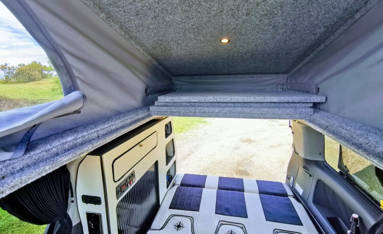 A Beautiful Escape – Luxury Automatic Toyota 4 berth, 5 seat, insurance included