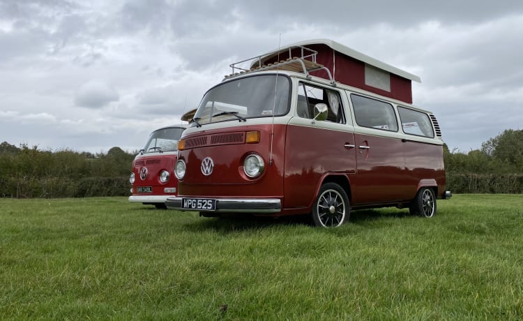 Hugo – Rétro VW T2 Bay Window Classique - Hugo