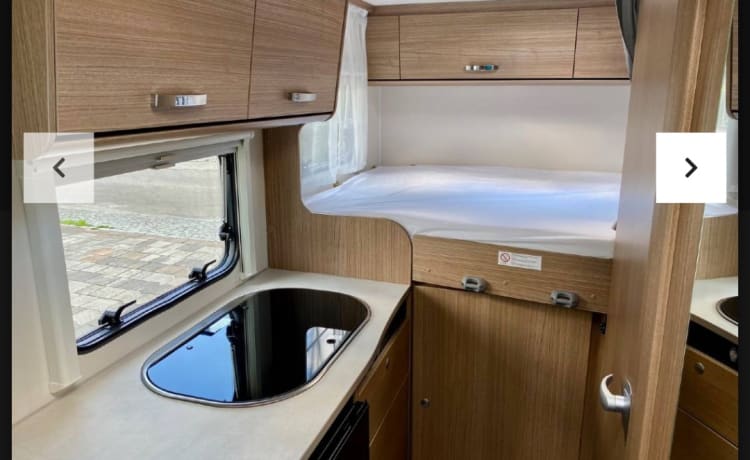 WoMi – Motorhome, semi-integrated Carado