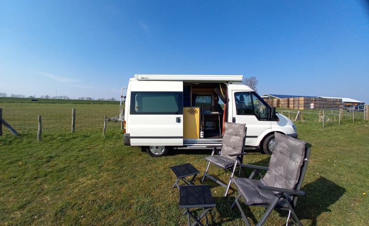 2p Ford camper van