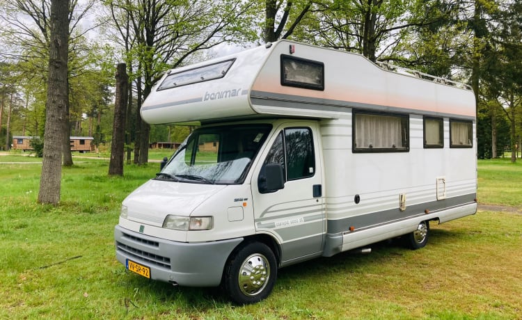 Camping-car familial confortable