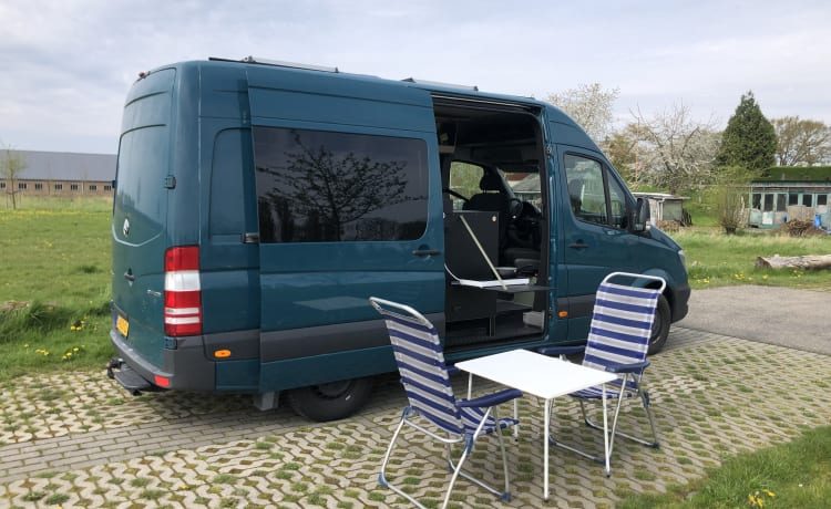 New cool off-grid Mercedes Sprinter bus camper with length beds