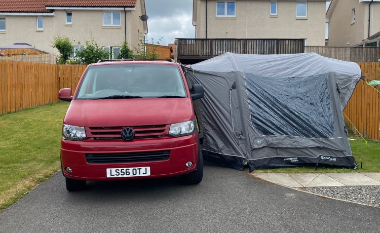 Ladybird – Volkswagen-Bus mit 3 Schlafplätzen aus dem Jahr 2006