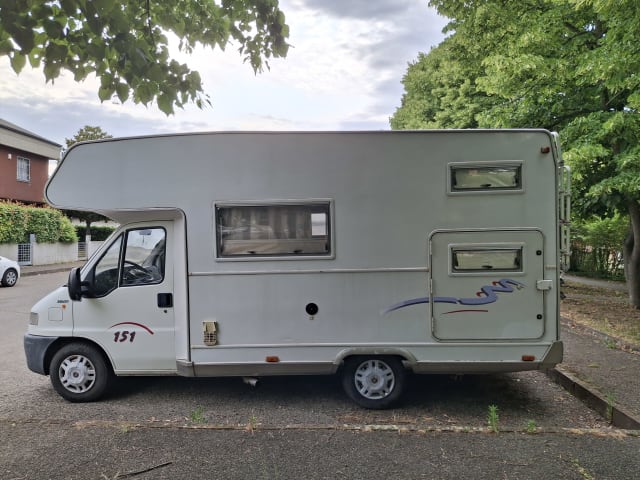Camper omologato per 6, A/C cabina, Turbovent, pannello solare, portabici 4
