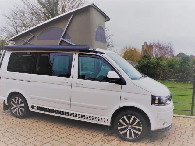 Roxy – VW California mit 4 Schlafplätzen