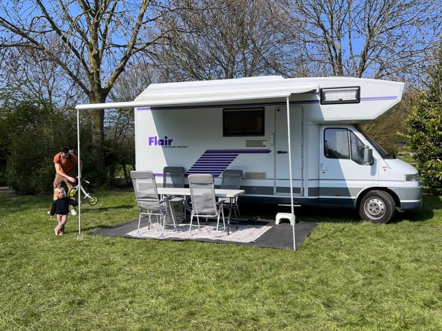 Flitsende Flair – Family motorhome - Flair by Niesmann and Bischoff