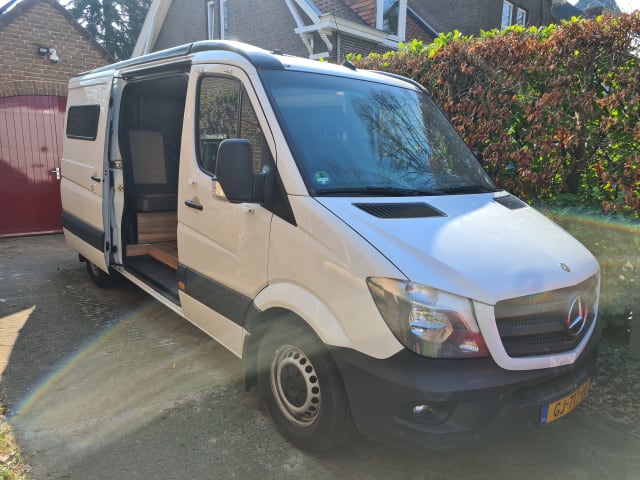 2 person Mercedes-Benz Bus camper from 2015 (Euro 6)