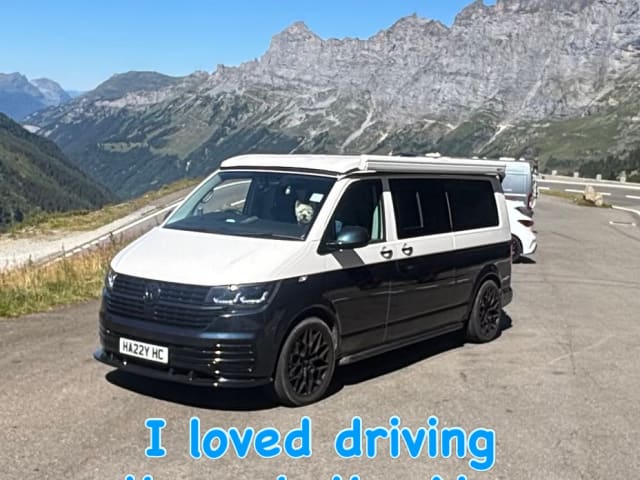 Harry – Volkswagen-Campingbus mit 4 Schlafplätzen ab 2022