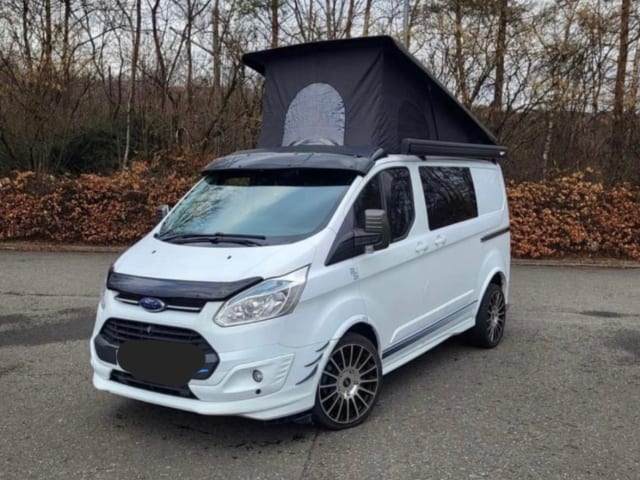 Kels Kamper – Ford-Wohnmobil mit 4 Schlafplätzen aus dem Jahr 2013