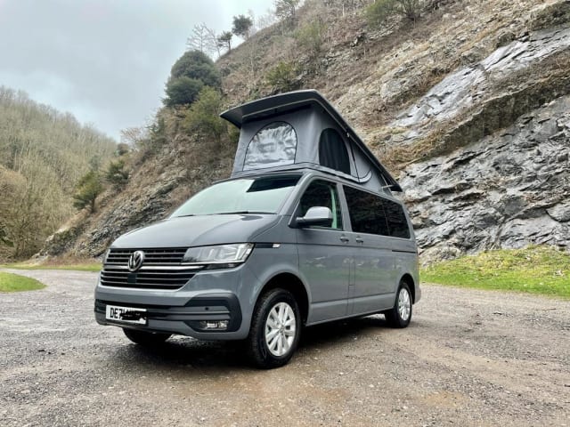 Volkswagen Camper mit 4 Schlafplätzen ab 2021