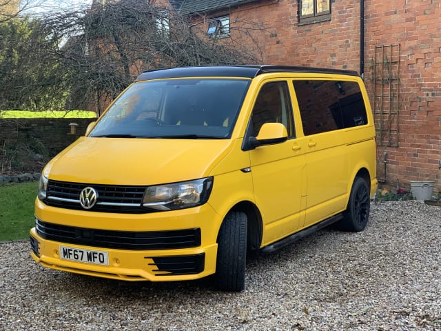 Herbert – 5 berth Volkswagen campervan from 2017