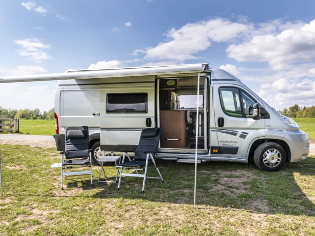 camping-car de luxe automatique avec lit français