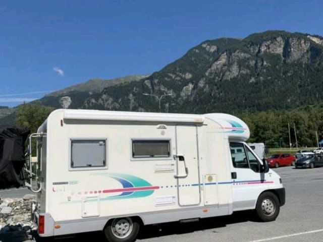 No Name – Fiat Ducato halfintregaal