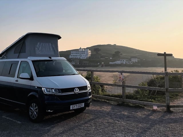 Clarence the Campervan – VW T6.1 Wohnmobil mit 4 Schlafplätzen