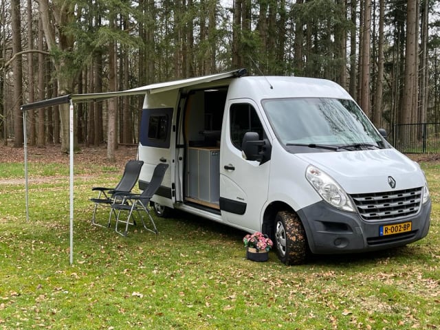 2p Renault bus uit 2011