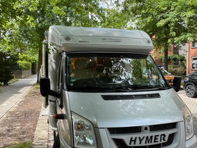 2p Hymer T672CL semi-integrated from 2009