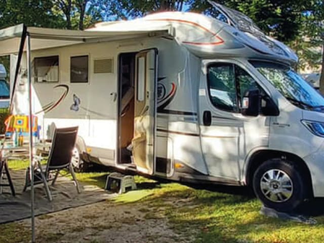 Callie Camper – 4p Elnagh T-Loft 581  Fiat Ducato 2.3 (2018)