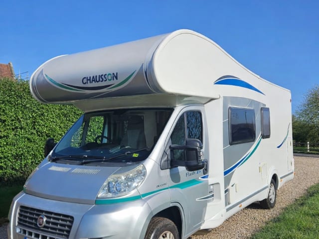 Dora the motorhome explorer  – Dora the motorhome explorer 