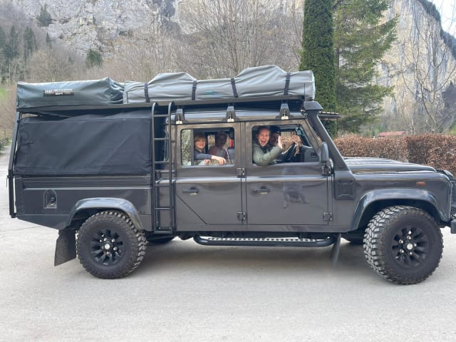 2016 Landrover Defender