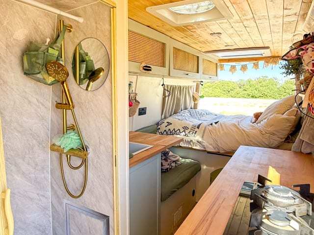 Sandy – Sandy, il camper accogliente a 2 posti letto