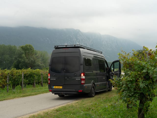 MARLEY – Camping-car Mercedes-Sprinter L3H2 DIY à partir de 2016