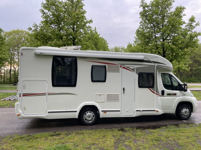 4p Challenger semi-integrated from 2014