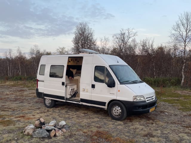 Offgrid 2p Citroën Jumper campervan 