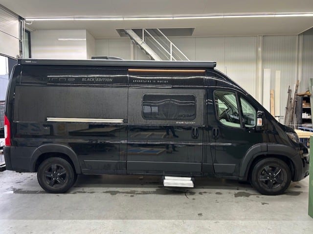 4p Peugeot bus uit 2021