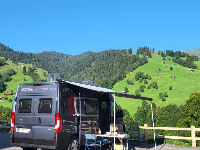 Camping-car familial 4p à partir de 2024