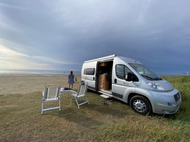 Moses The Van – Moses The Van: 4 person Fiat bus camper from 2011