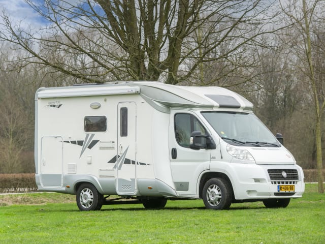 Aangenaam op de weg – 4p Fiat Ducato Giottiline semi-intégré de 2011