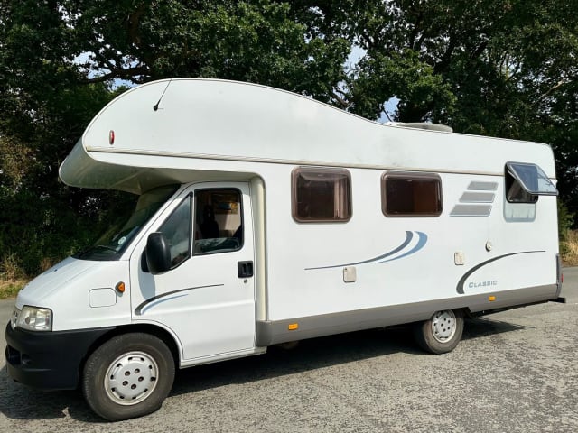 Hattie – Alcôve Fiat 6 couchages de 2005