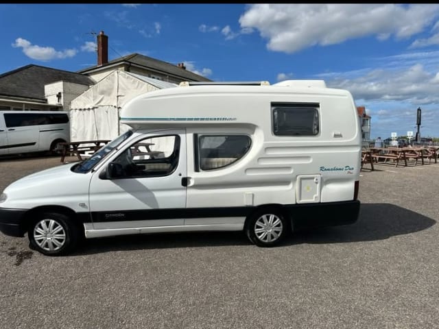 Roma – 2 berth Citroën campervan from 1999