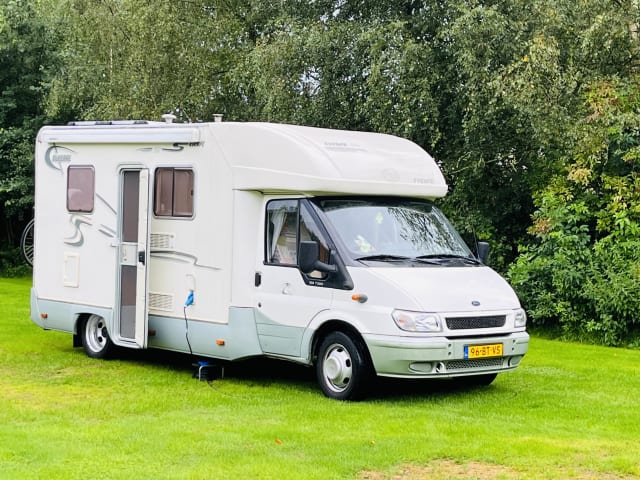 Ford camper – 4p Ford Teilintegrierter aus dem Jahr 2003