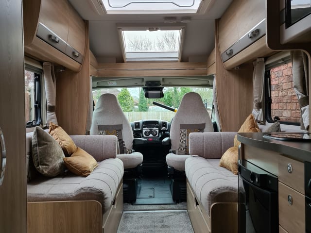 Kelsee – Kelsee 4 couchettes Elddis 155 Evolution Coachbuilt 2019