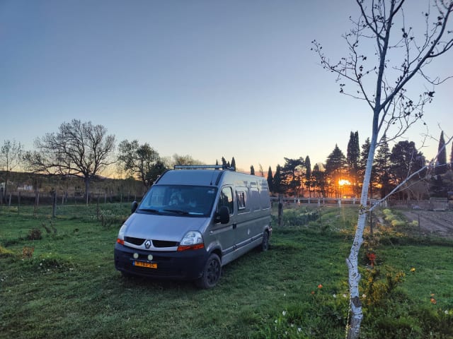 Ronnie – 2p Renault bus uit 2007