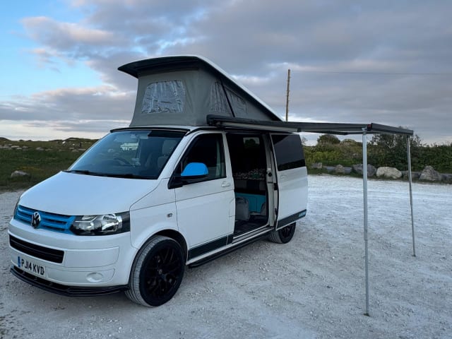 Nash – 3 berth Volkswagen campervan from 2026
