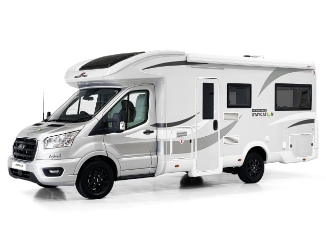 Astrid – Luxury 4-6 Berth Roller Team Auto-Roller 747 Manuale - Completamente assicurato