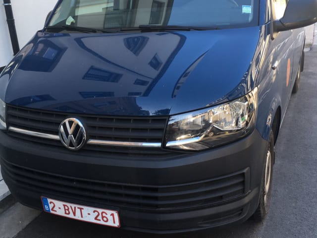 Frances – 2p Volkswagen campervan uit 2017